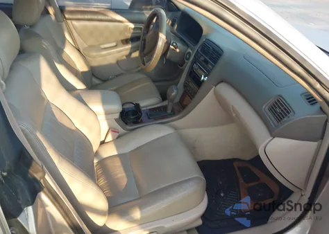 2001 Lexus Es 300 from USA, damaged, VIN JT8BF28G015112529